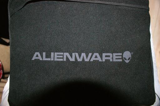 Игровое железо - Маленькая мечта геймера... Марсианский друг Alienware m11 x