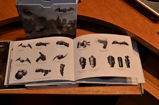 Batman: Arkham City - Распаковка и обзор Collector`s Ed. (PS3, UK)