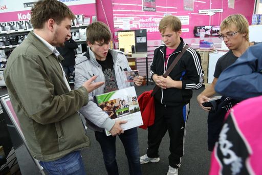 BUKA - Фотоотчёт с турнира по Forza Horizon в Екатеринбургском магазине MediaMarkt